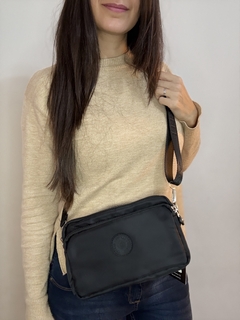 BANDOLERA TRIPLE CIERRE NEGRA - comprar online