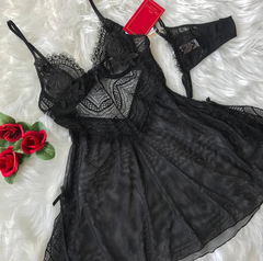 CAMISOLA EM RENDADA COM TULE E GUIPURE na internet