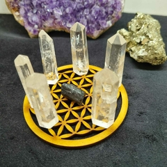 3.9 a 4.1 CM DE ALTURA. SET DE 6 CRISTALES + TURMALINA NEGRA DE REGALO + FLOR DE LA VIDA DE REGALO - comprar online