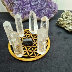 4.4 a 4.5 CM DE ALTURA. SET DE 6 CRISTALES + TURMALINA NEGRA DE REGALO + FLOR DE LA VIDA DE REGALO - comprar online