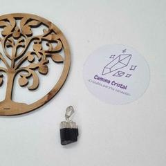 DIJE DE TURMALINA NEGRA CHICA CON BAÑO ELECTROPLATA - comprar online