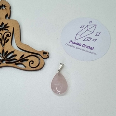DIJE GOTA CHICA CUARZO ROSA - comprar online