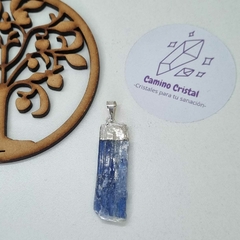 DIJE CIANITA AZUL MEDIANA CON BAÑO