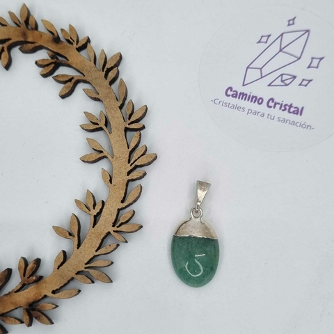 DIJE OVAL DE CUARZO VERDE