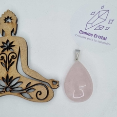 DIJE GOTA DE CUARZO ROSA