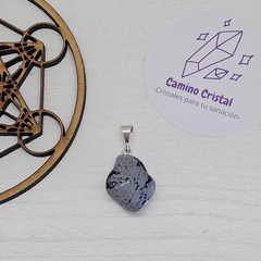 DIJE DE OBSIDIANA NEVADA CON PINO