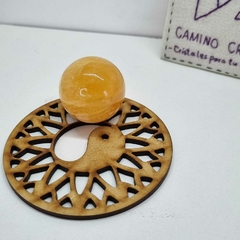ESFERA CHICA DE ÓNIX AMARILLO