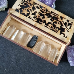 PREMIUM!!! 3.6 a 3.8 CM DE ALTURA. SET DE 6 CRISTALES + TURMALINA NEGRA DE REGALO + COFRE DE MADERA DE REGALO en internet