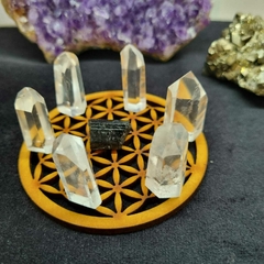 2.9 A 3 CM DE ALTURA. SET DE 6 CRISTALES + TURMALINA NEGRA DE REGALO + FLOR DE LA VIDA DE REGALO - comprar online