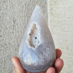 GEODA DE ÁGATA CALCEDONIA