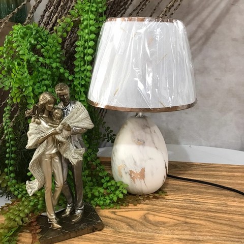 Abajur de Mesa com Base em Cerâmica