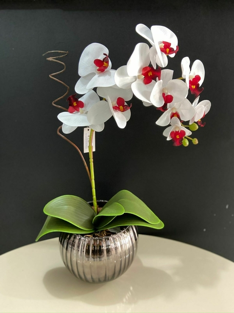 ARRANJO ORQUÍDEAS ARTIFICIAIS BRANCA COM ROSA NO VASO DE VIDRO PRATA