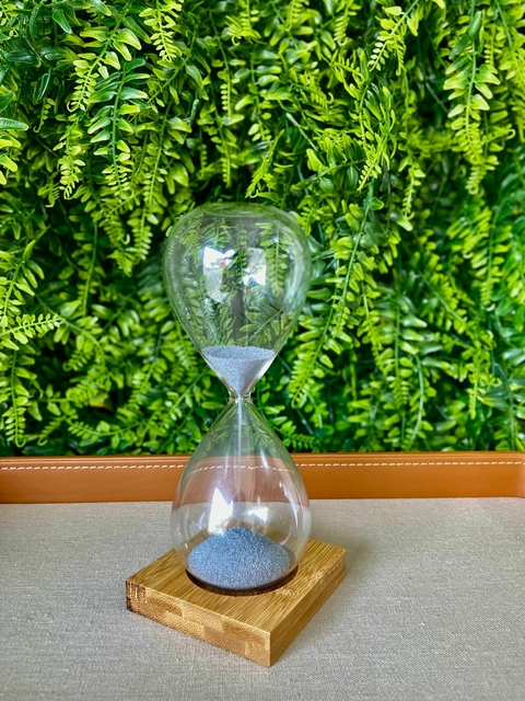 Ampulheta Decorativa em Vidro Areia Cinza com Base Magnética 20cm 16796 Mart