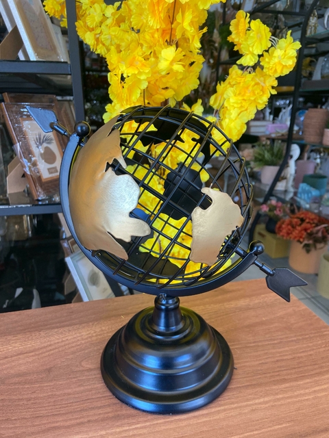 Globo de Metal Decorativo.
