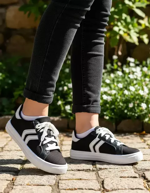 Tênis Moleca Casual Feminino Design Leve Preto 5796.106 NUMERO 35 - comprar online