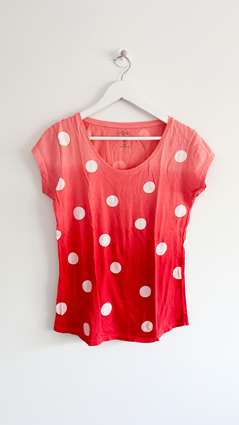 Remera lunares Las Oreiro