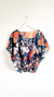 Blusa azul con estampado de flores INDIASTYLE