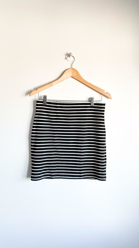 Mini a rayas blanca y negra PAULA CAHEN D´ANVERS