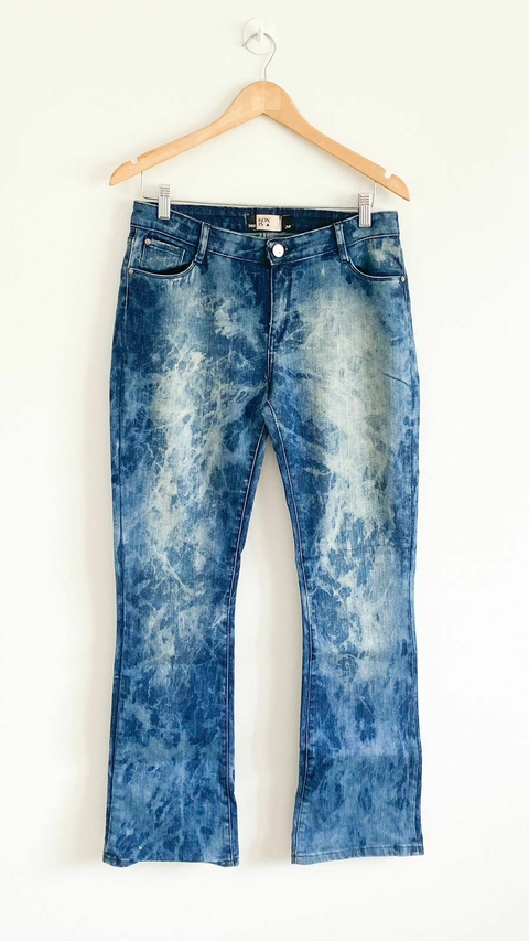 Pantalon de jean desteñido estampa KOXIS