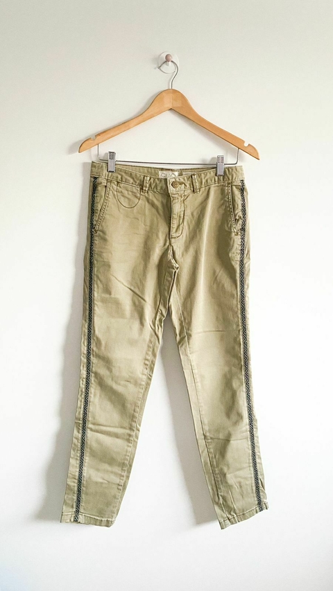 Pantalón verde militar con guardapampa CHNO