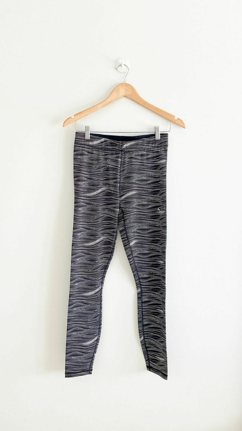 Calzas negras con puntitos blancos PUMA