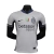 Inter de Milão​

Temporada 2024/25​

Camisa oficial​
ge
+1
Mantos do Futebol
+1

Uniforme titular​
Mantos do Futebol
+2
Mantos do Futebol
+2
Mantos do Futebol
+2

Uniforme reserva​

Uniforme alternativo​

Nike​

Listras azul e preto​

Design inovador​
Foo