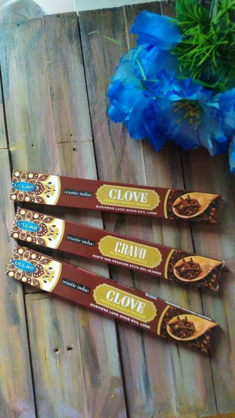 03 caixas Incenso Massala Cravo Ulla/7 varetas cada caixinha