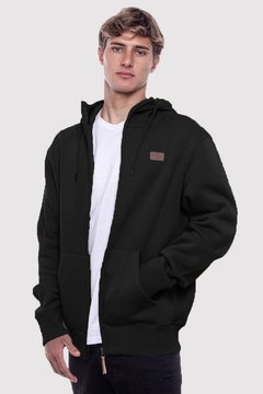CAMPERA FOREST IMPORTADA NEGRO en internet