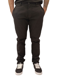 CHINO REGULAR NEGRO