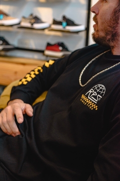 REMERA M/L 86´ NEGRA en internet