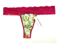 Tanga cintura puntilla tropical fondo verde agua