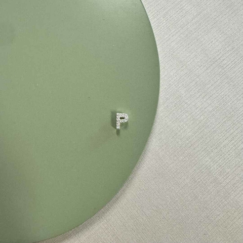 PINGENTE LETRA P CRAVEJADA - PRATA925