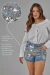 Short Jeans Plus Size Feminino Com Bordado Manual Em Pedrarias. - Thaty Rabello Brand