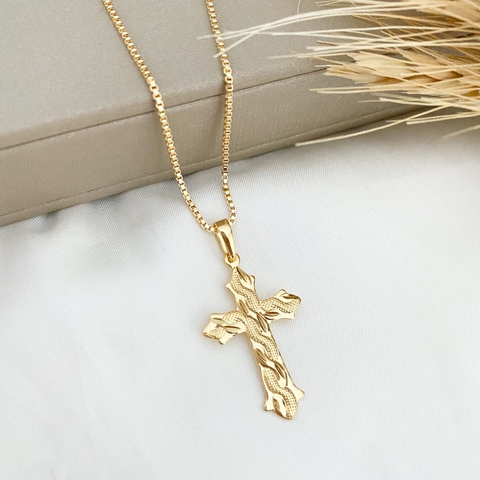 Colar Cruz Com Relevo