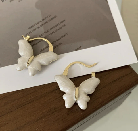 Aretes mariposa piedra