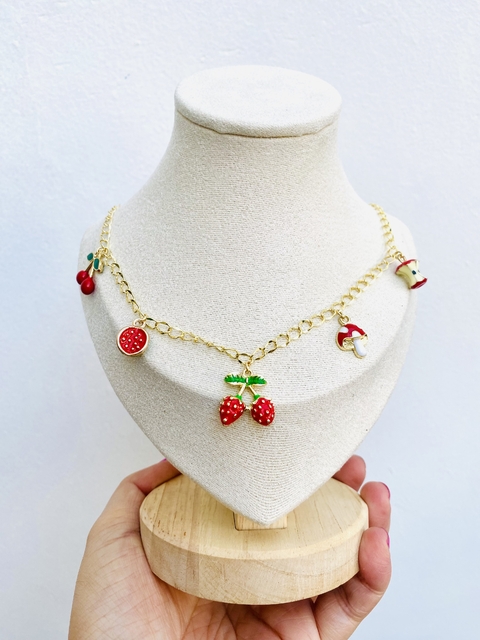 Cadena red cherry