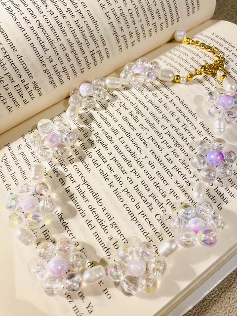 Collar tornasol tejido flores