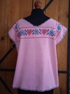 Blusa con Cuello en V Bordada