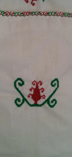CAMISA CON BORDADO HECHO A MANO - comprar en línea
