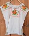 BLUSA POPELINA CON BORDADOS, TALLA MEDIANA