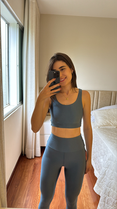 Legging lisa (azul) na internet
