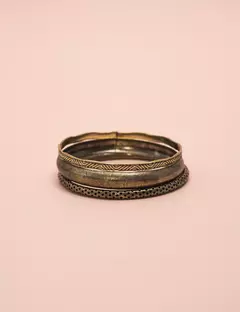 Trio de pulseiras banho envelhecido