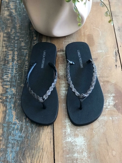 CHINELO LANÇA PERFUME na internet