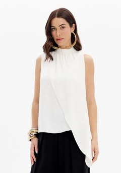 BLUSA GOLA ALTA LANÇA PERFUME