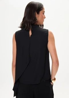 Imagem do BLUSA GOLA ALTA LANÇA PERFUME