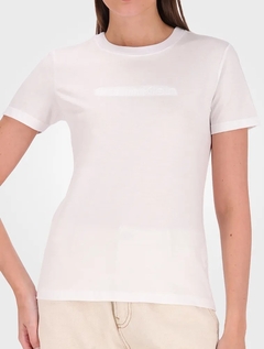 CAMISETA FEMININA CALVIN KLEIN - Dettagli Store