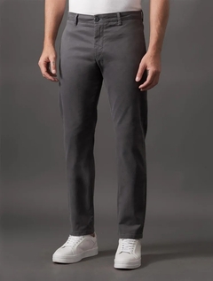 CALÇA MASCULINA CHINO SLIM CALVIN KLEIN