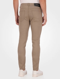 CALÇA MASCULINA SKINNY CALVIN KLEIN na internet