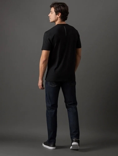 CALÇA JEANS SLIM MASCULINA CALVIN KLEIN na internet