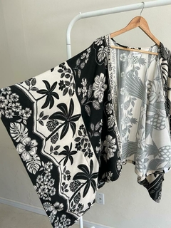 Imagem do KIMONO SOLAR - PAÍS TROPICAL